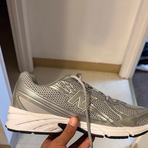 New Balance Silver Mens 740 - Picture 6 of 11